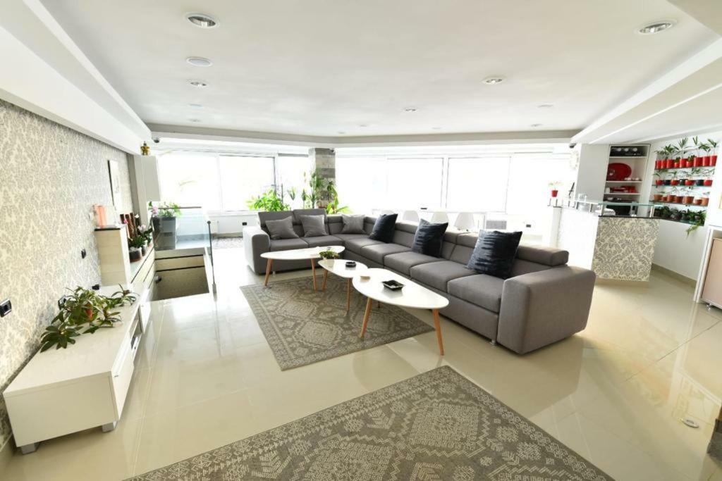 Ozana Apartament Lägenhet Constanţa Exteriör bild