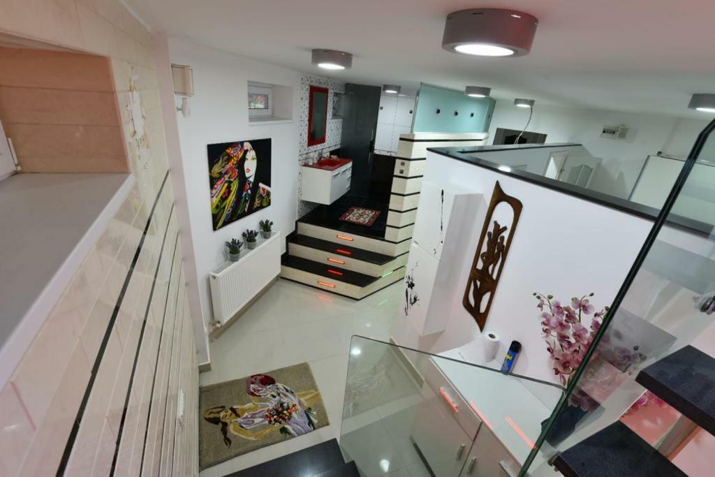 Ozana Apartament Lägenhet Constanţa Exteriör bild