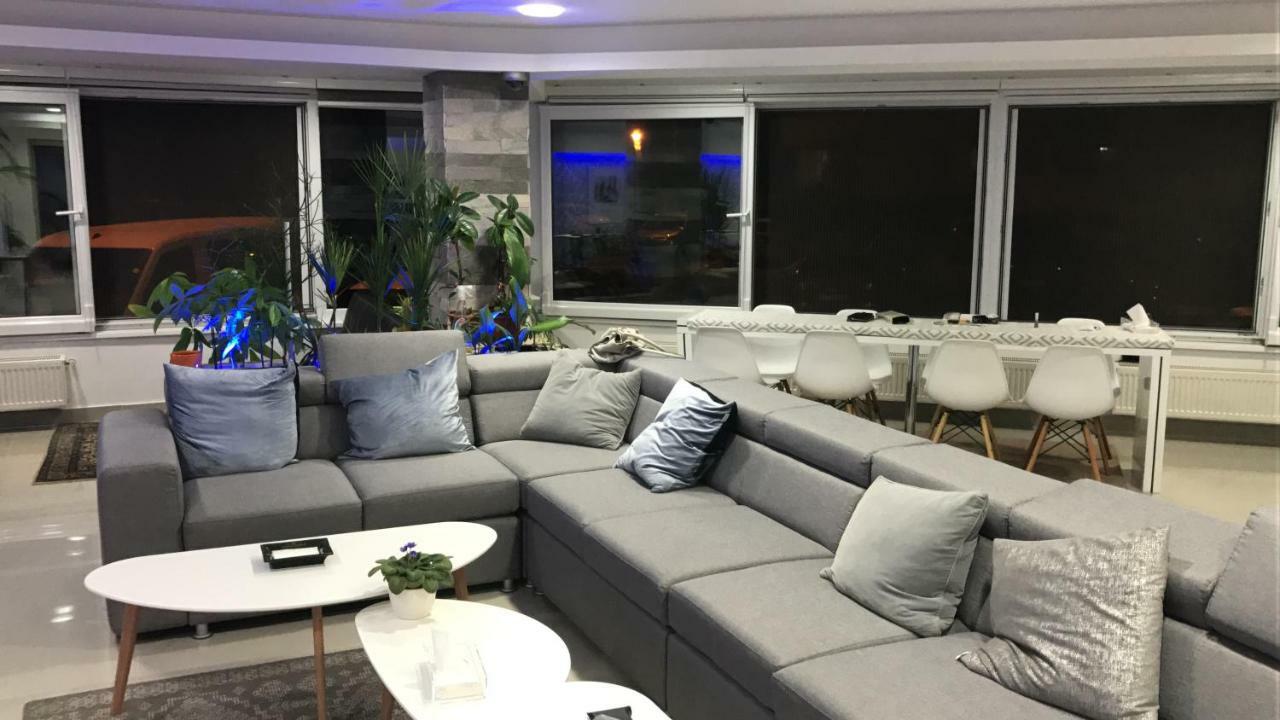 Ozana Apartament Lägenhet Constanţa Exteriör bild
