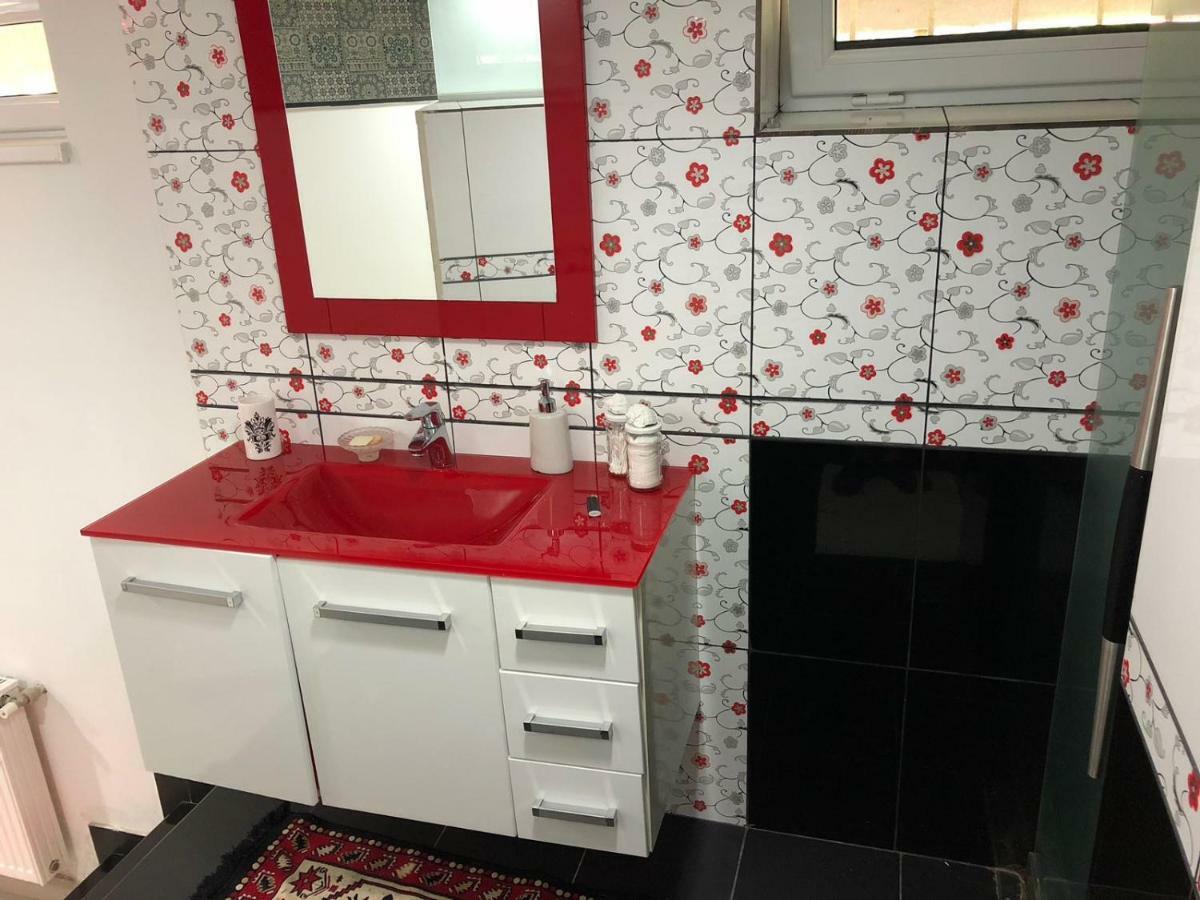 Ozana Apartament Lägenhet Constanţa Exteriör bild