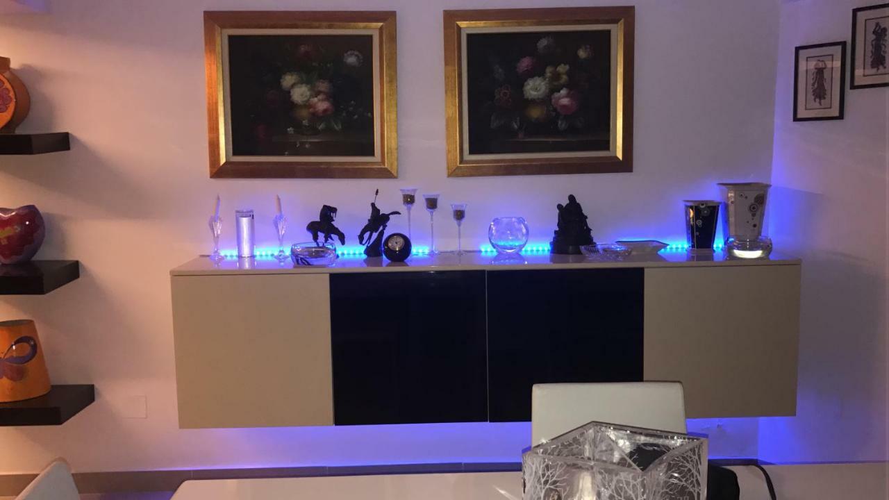 Ozana Apartament Lägenhet Constanţa Exteriör bild