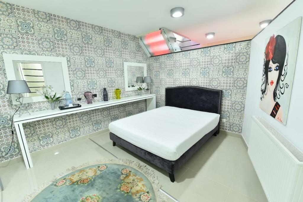 Ozana Apartament Lägenhet Constanţa Exteriör bild