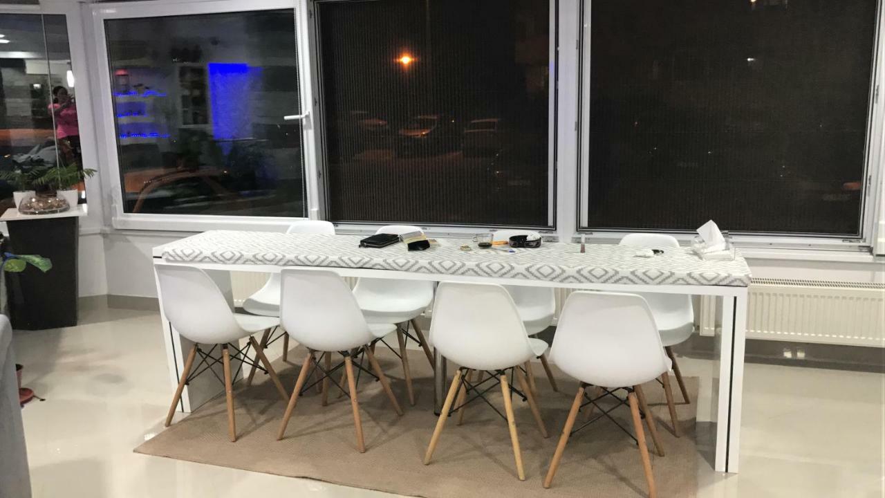Ozana Apartament Lägenhet Constanţa Exteriör bild