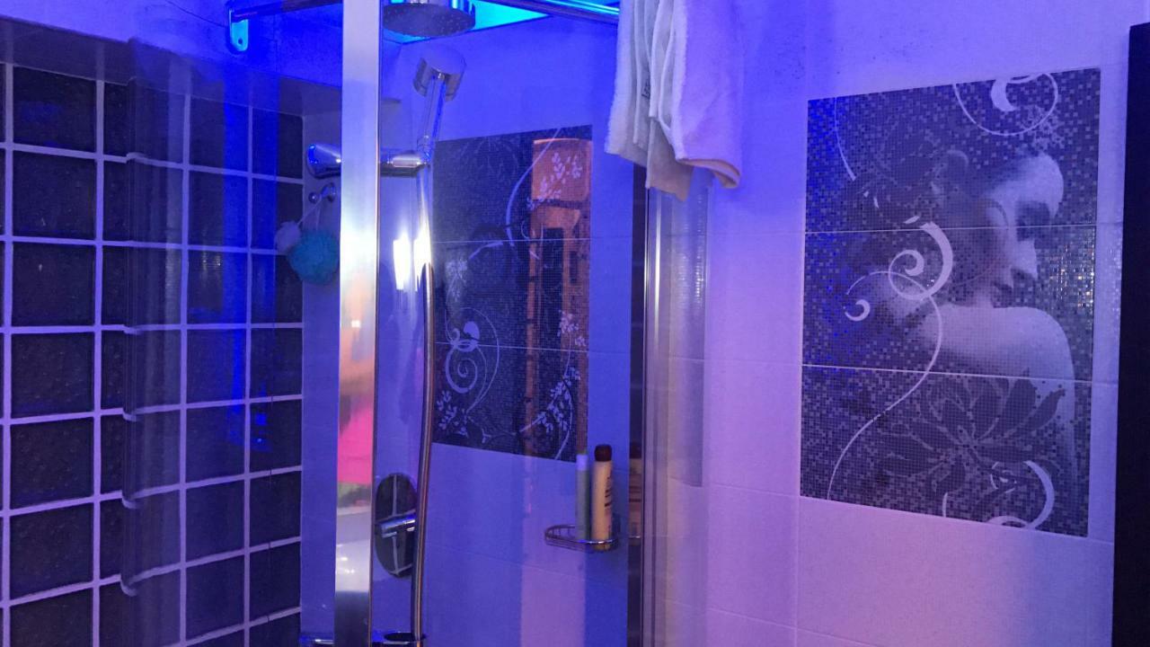 Ozana Apartament Lägenhet Constanţa Exteriör bild