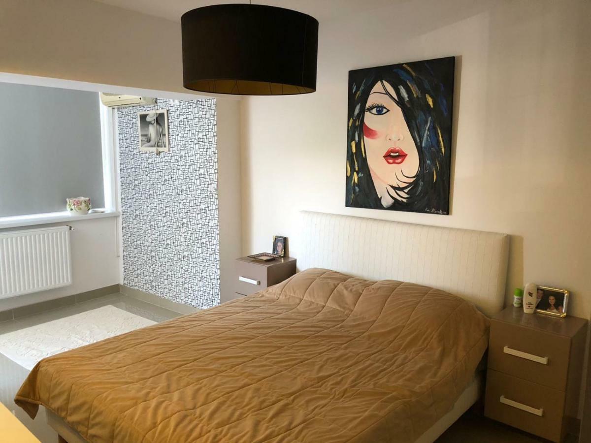 Ozana Apartament Lägenhet Constanţa Exteriör bild