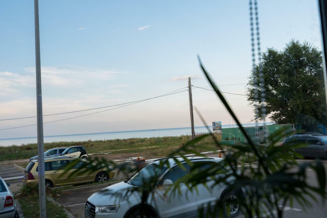 Ozana Apartament Lägenhet Constanţa Exteriör bild