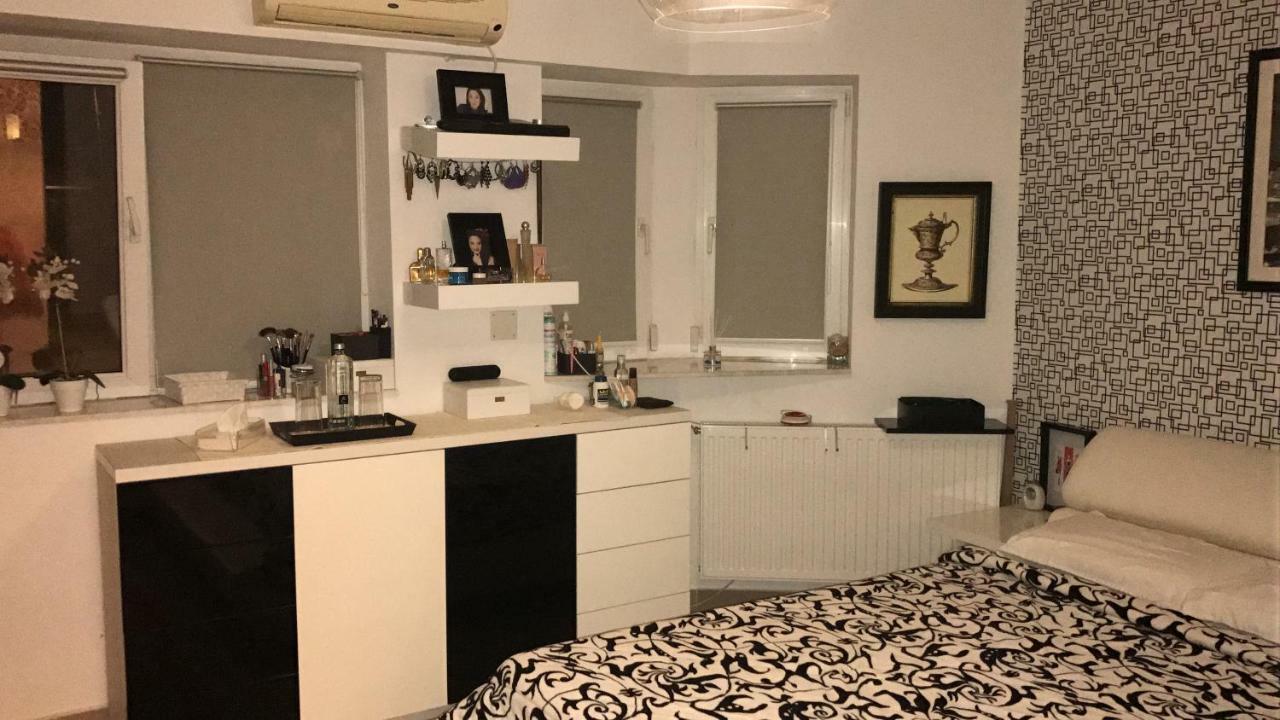Ozana Apartament Lägenhet Constanţa Exteriör bild