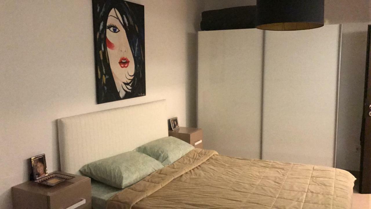 Ozana Apartament Lägenhet Constanţa Exteriör bild
